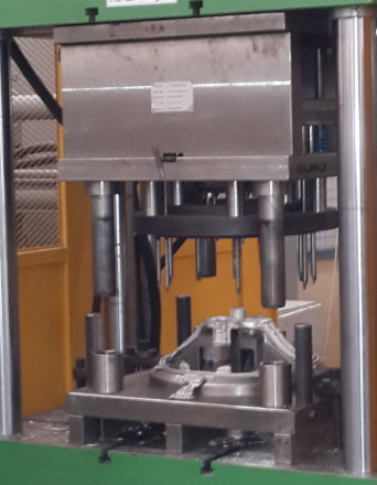 Die-casting Automotive Steering Wheel Deburring Dies