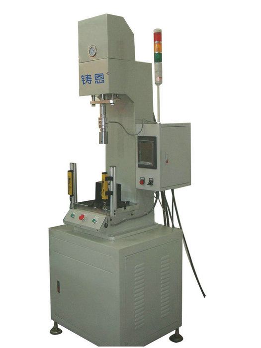 Small hydraulic press